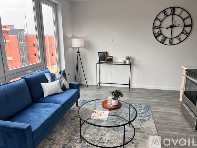 Lowell Apartment: 160 Middlesex Street