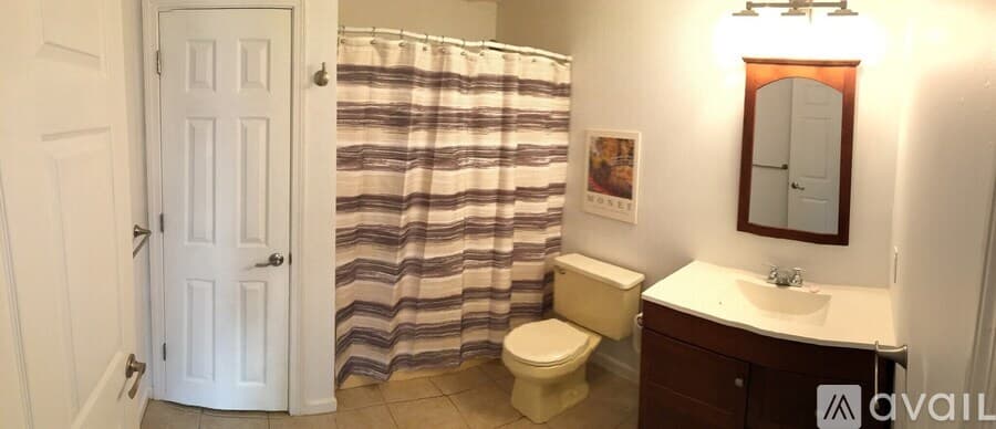 Taunton Condo: 450 Somerset Avenue