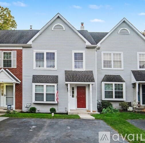 Eagleville Townhome: 2478 Hillendale Dr