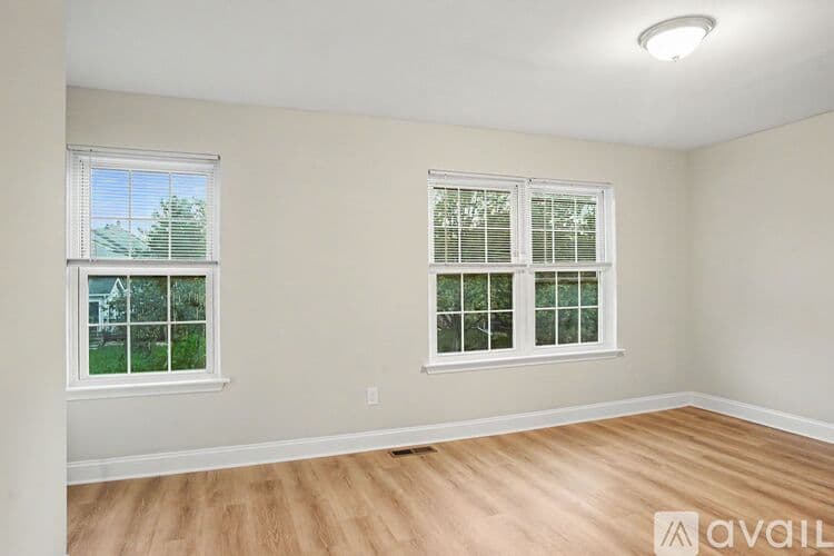 Eagleville Townhome: 2478 Hillendale Dr