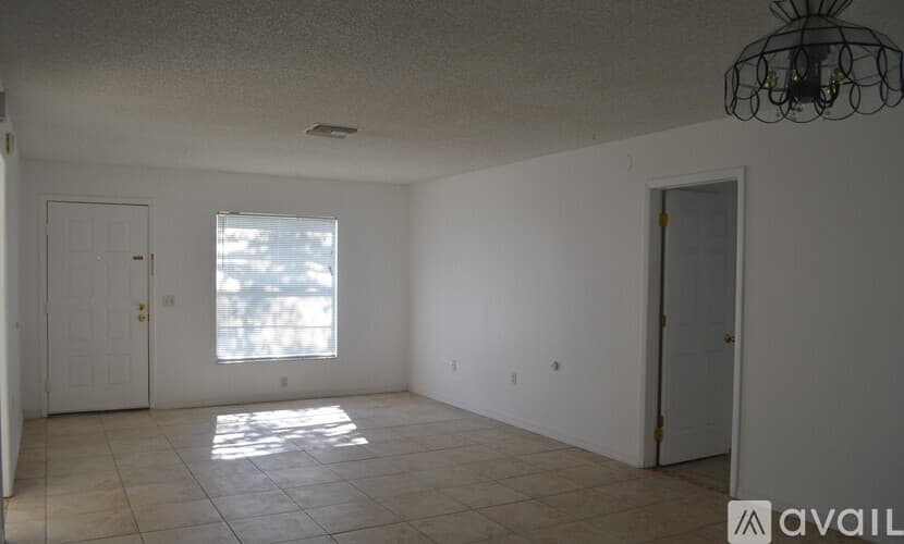 Spring Hill House: 12373 Shafton Rd