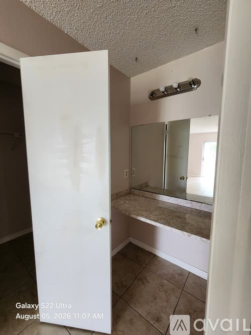 Spring Hill House: 12373 Shafton Rd