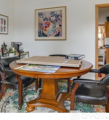 Oak Park House: 927 South Taylor Avenue
