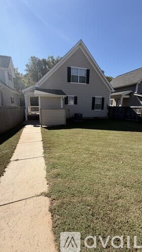 Greenville House: 297 Woodlark Street