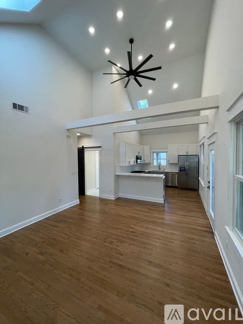 Atlanta House: 1344 Hooper Ave NE