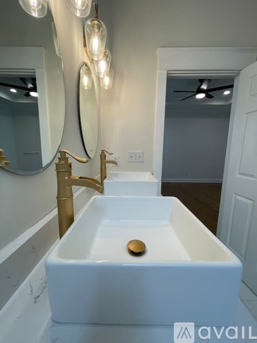 Atlanta House: 1344 Hooper Ave NE