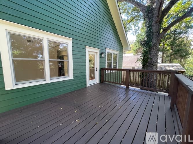 Atlanta House: 1344 Hooper Ave NE