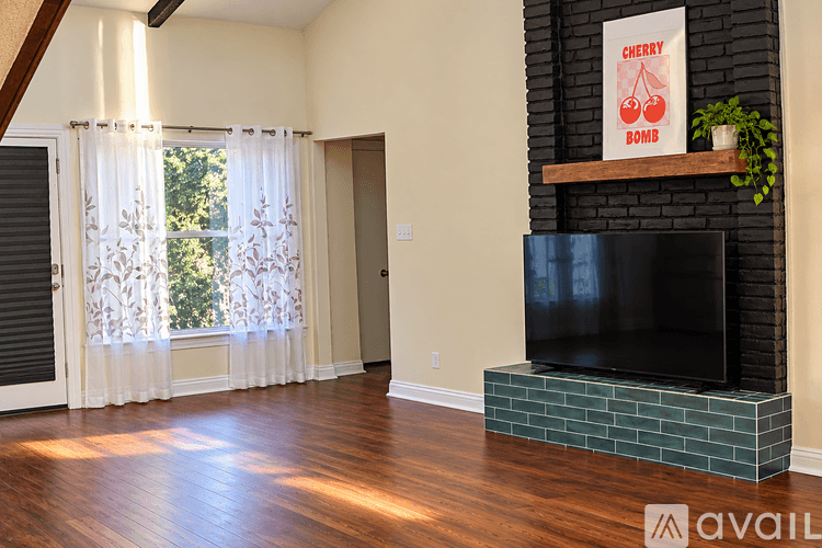Grand Prairie House: 1822 Wildwood Drive