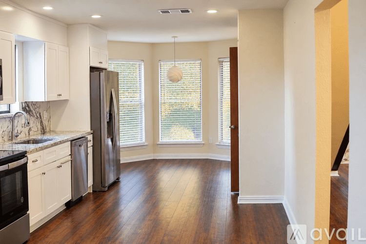 Grand Prairie House: 1822 Wildwood Drive