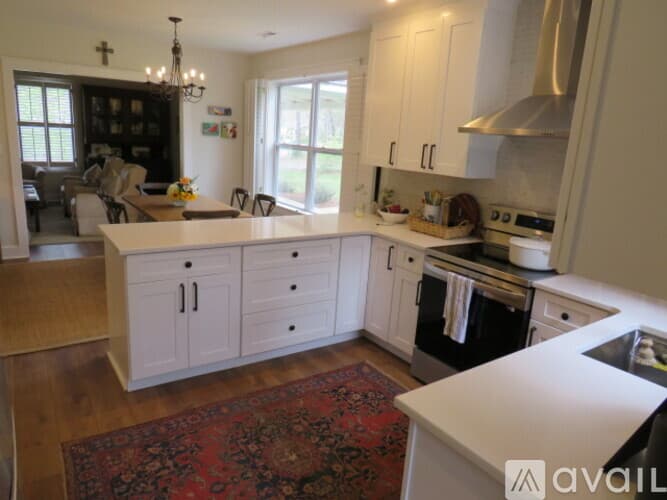 Lookout Mountain House: 35 Whitt Road