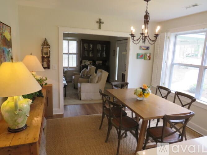 Lookout Mountain House: 35 Whitt Road