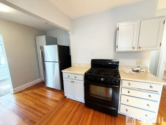 Boston Apartment: 32 Sanborn Ave
