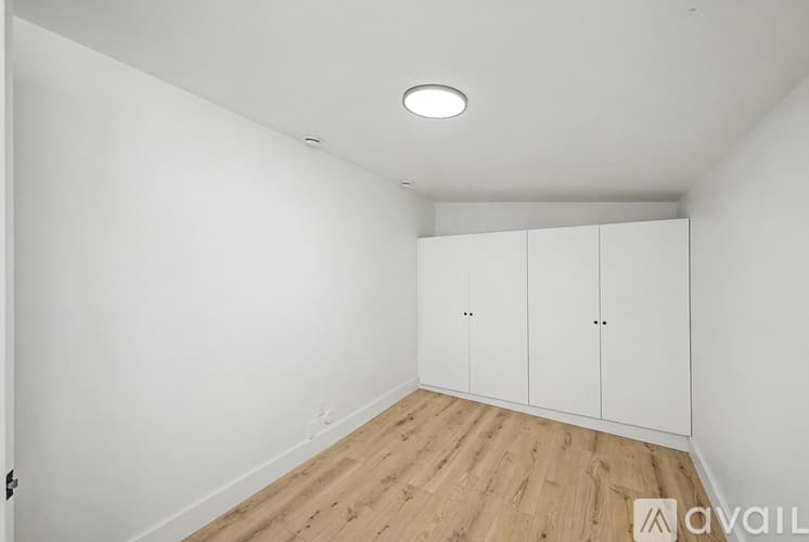Phoenix House: 2702 E Grovers Ave
