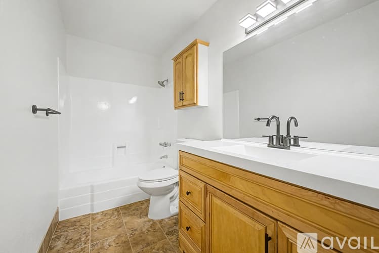 Phoenix House: 2702 E Grovers Ave