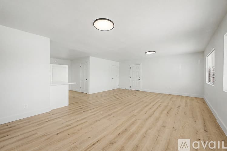 Phoenix House: 2702 E Grovers Ave