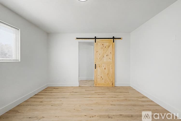 Phoenix House: 2702 E Grovers Ave