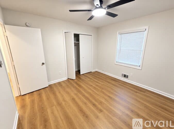 Decatur House: 2791 Knollview Dr