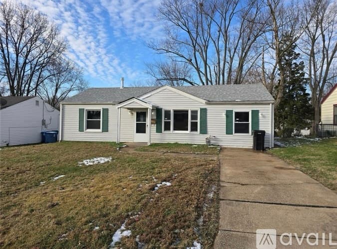 St. Louis House: 9831 Vickie Place