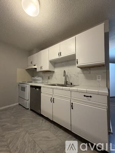 St. Cloud Apartment: 1120 9th Ave S