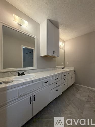 St. Cloud Apartment: 1120 9th Ave S
