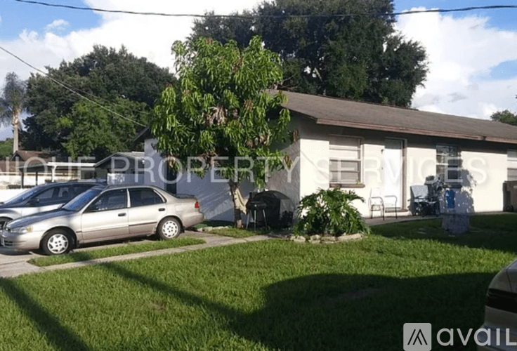 Tampa Apartment: 7510 Exter Way