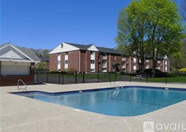 Amesbury Condo: 5 Birchwood Pointe