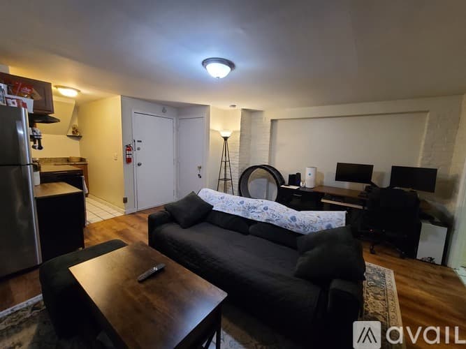 Worcester House: 134 Elm Street