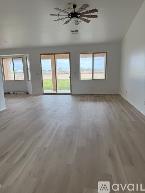 Tonopah House: 37628 West Elwood Street