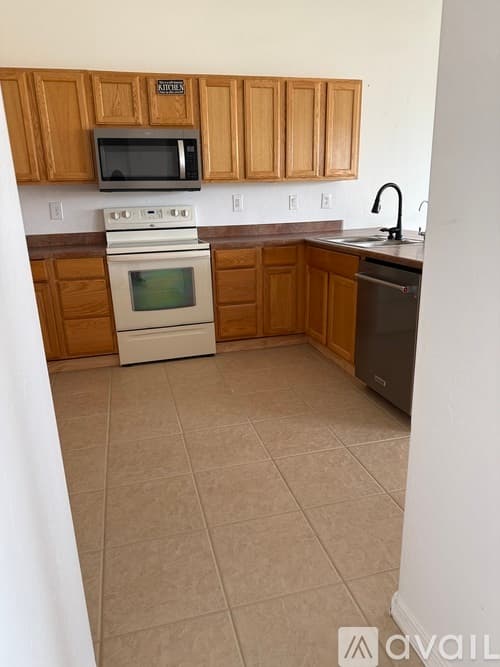 Tonopah House: 37628 West Elwood Street