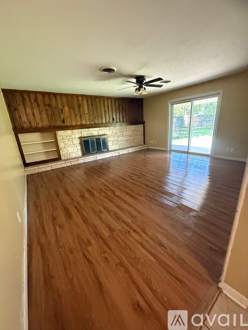 Fort Worth House: 3105 Durango Rd
