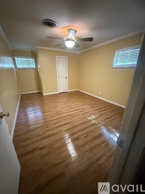 Fort Worth House: 3105 Durango Rd