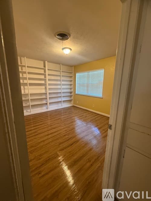 Fort Worth House: 3105 Durango Rd