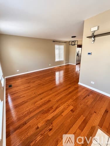 Round Lake House: 1373 South Abington Lane