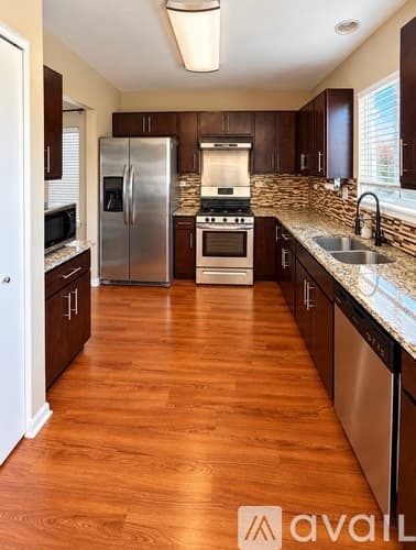 Round Lake House: 1373 South Abington Lane