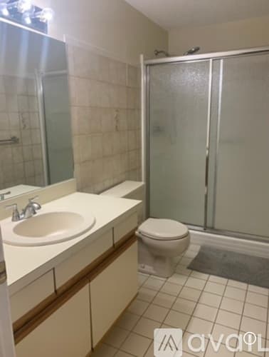West Hartford Condo: 8 Colonial Street