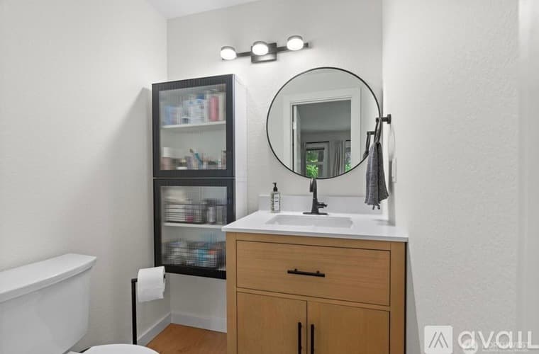 Everett House: 13317 58th Drive Southeast