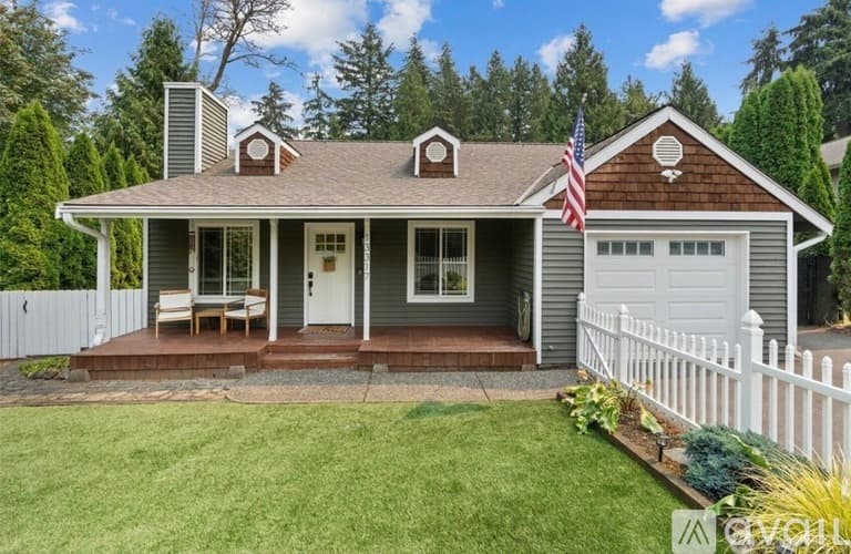 Everett House: 13317 58th Drive Southeast