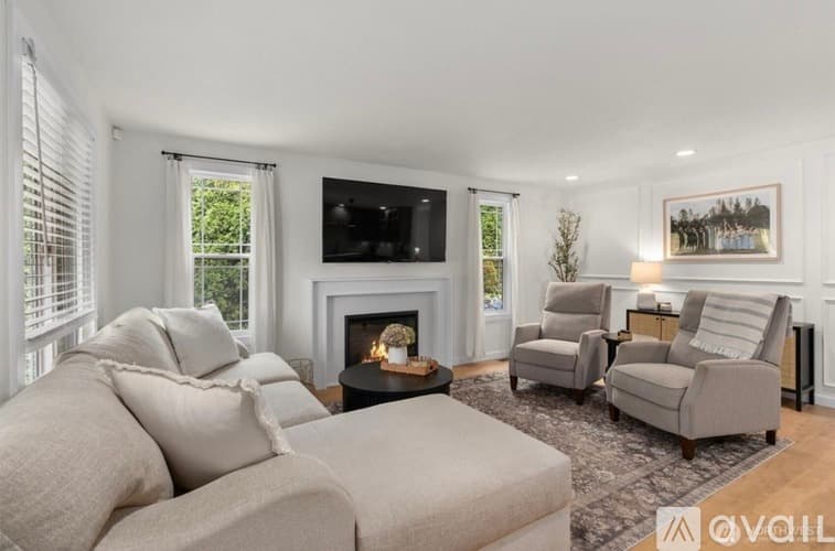 Everett House: 13317 58th Drive Southeast