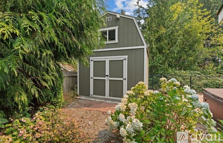 Everett House: 13317 58th Drive Southeast