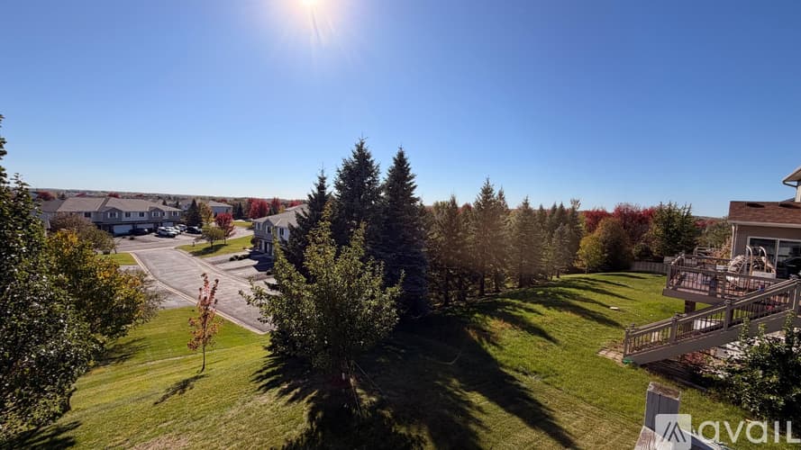 Lakeville House: 20532 Hartford Way
