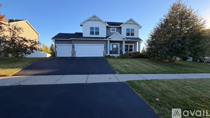 Lakeville House: 20532 Hartford Way