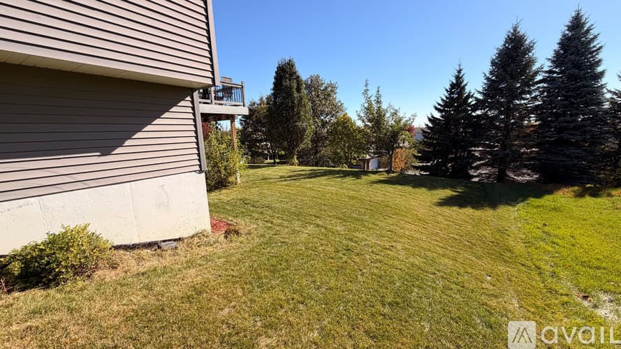 Lakeville House: 20532 Hartford Way