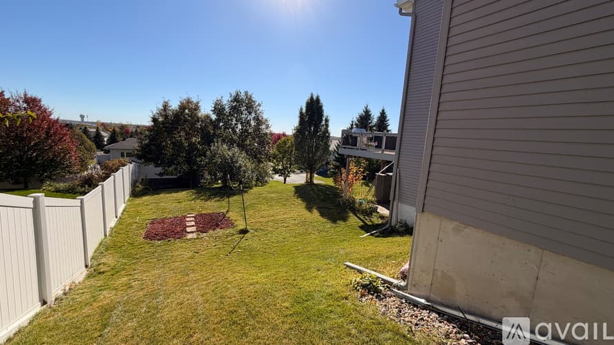 Lakeville House: 20532 Hartford Way