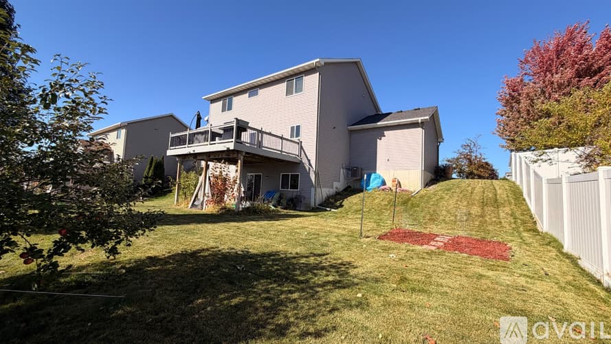 Lakeville House: 20532 Hartford Way