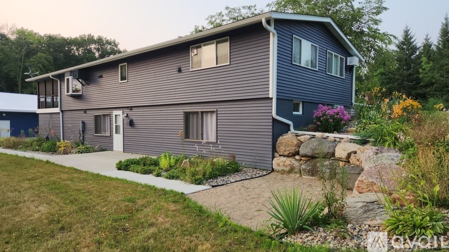 Prior Lake Apartment: 4396 220th Street East