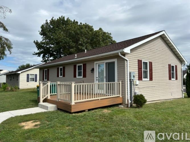 Hanover House: 2 Caribou Drive