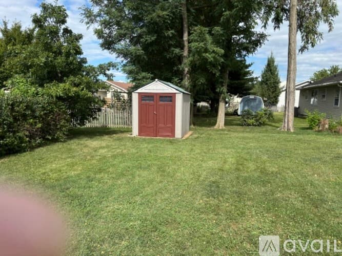 Hanover House: 2 Caribou Drive