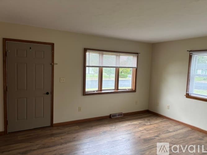Hanover House: 2 Caribou Drive