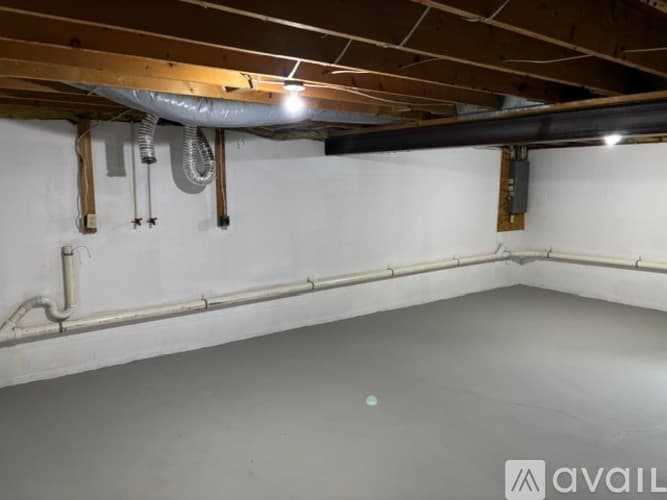 Hanover House: 2 Caribou Drive