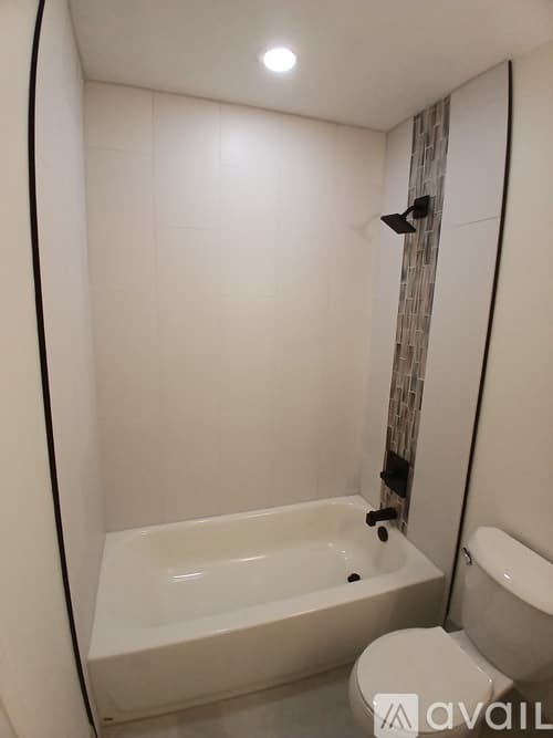 Knoxville House: 11756 Black Rd